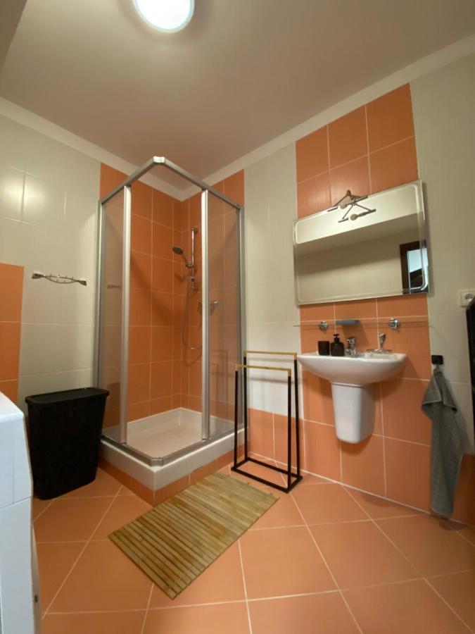 Vila Helena - Apartman Helena 16 Ruzomberok Exteriör bild